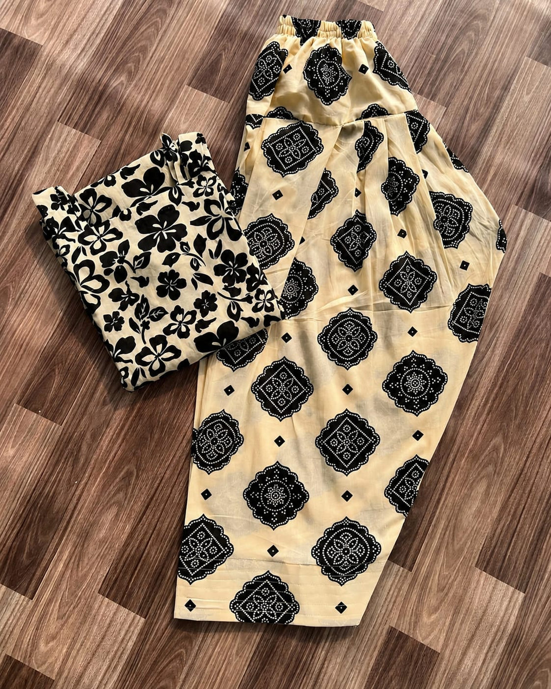 Hania Viral 2 Pcs Suit